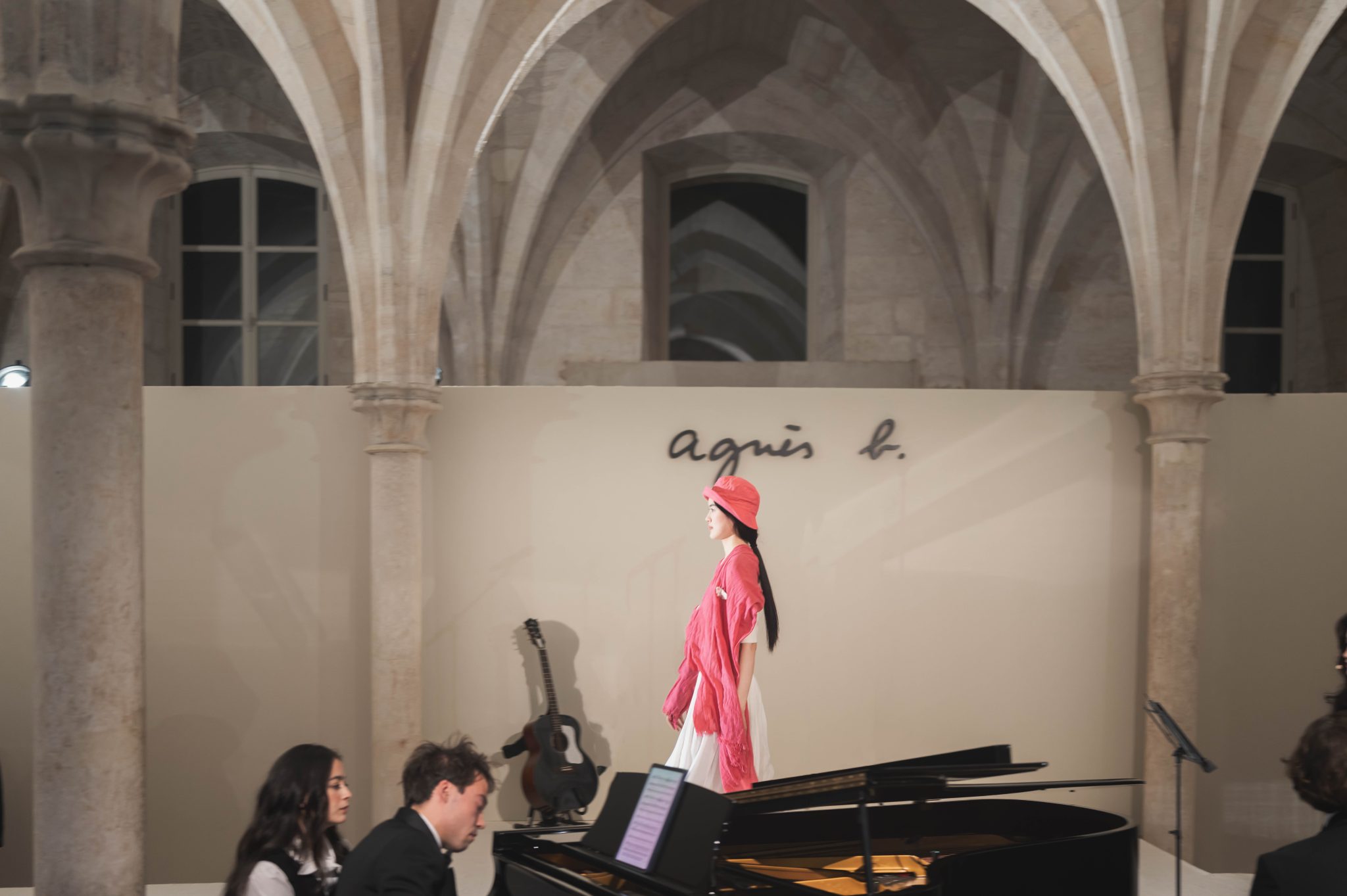  - Le style intemporel d’agnès b. signe son grand retour