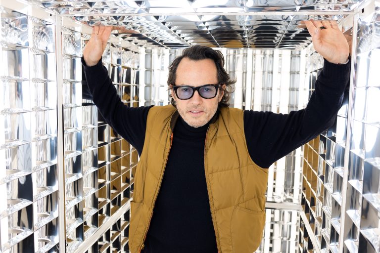  - Alexandre de Betak explore la lumière dans son premier atelier londonien