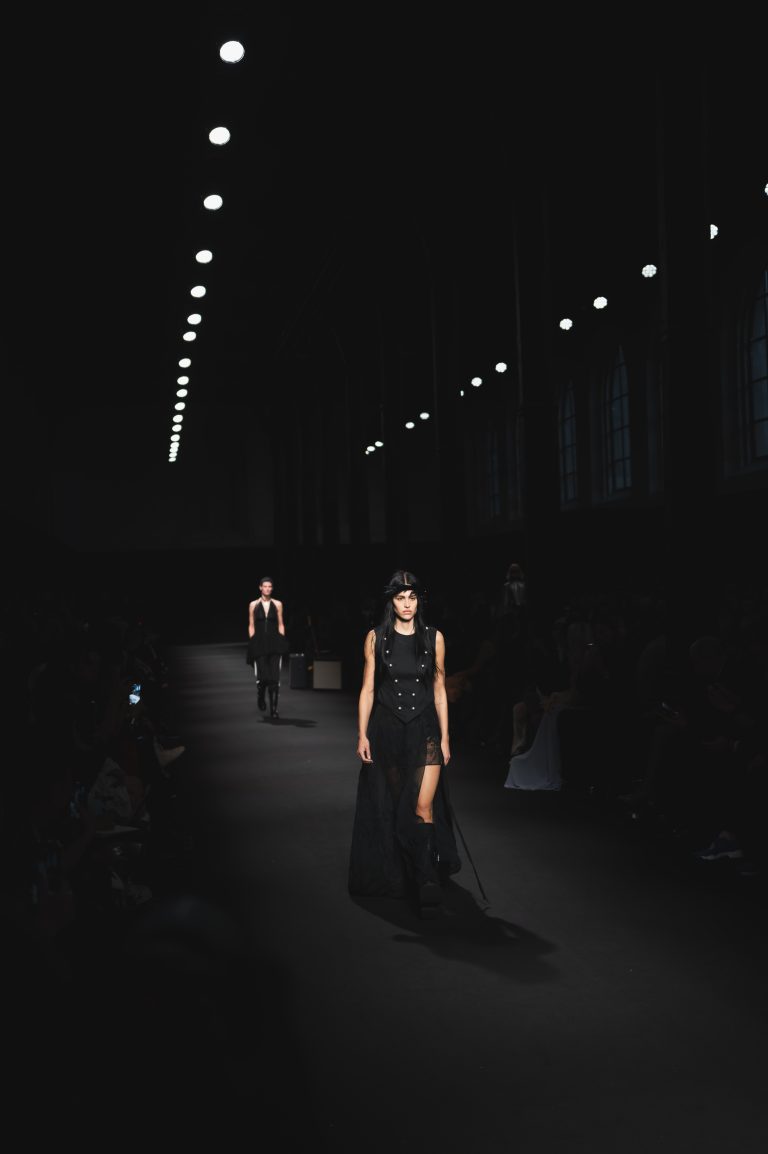 ‘The Solitary One’, Stefano Gallici fait vivre l’héritage d’Ann Demeulemeester