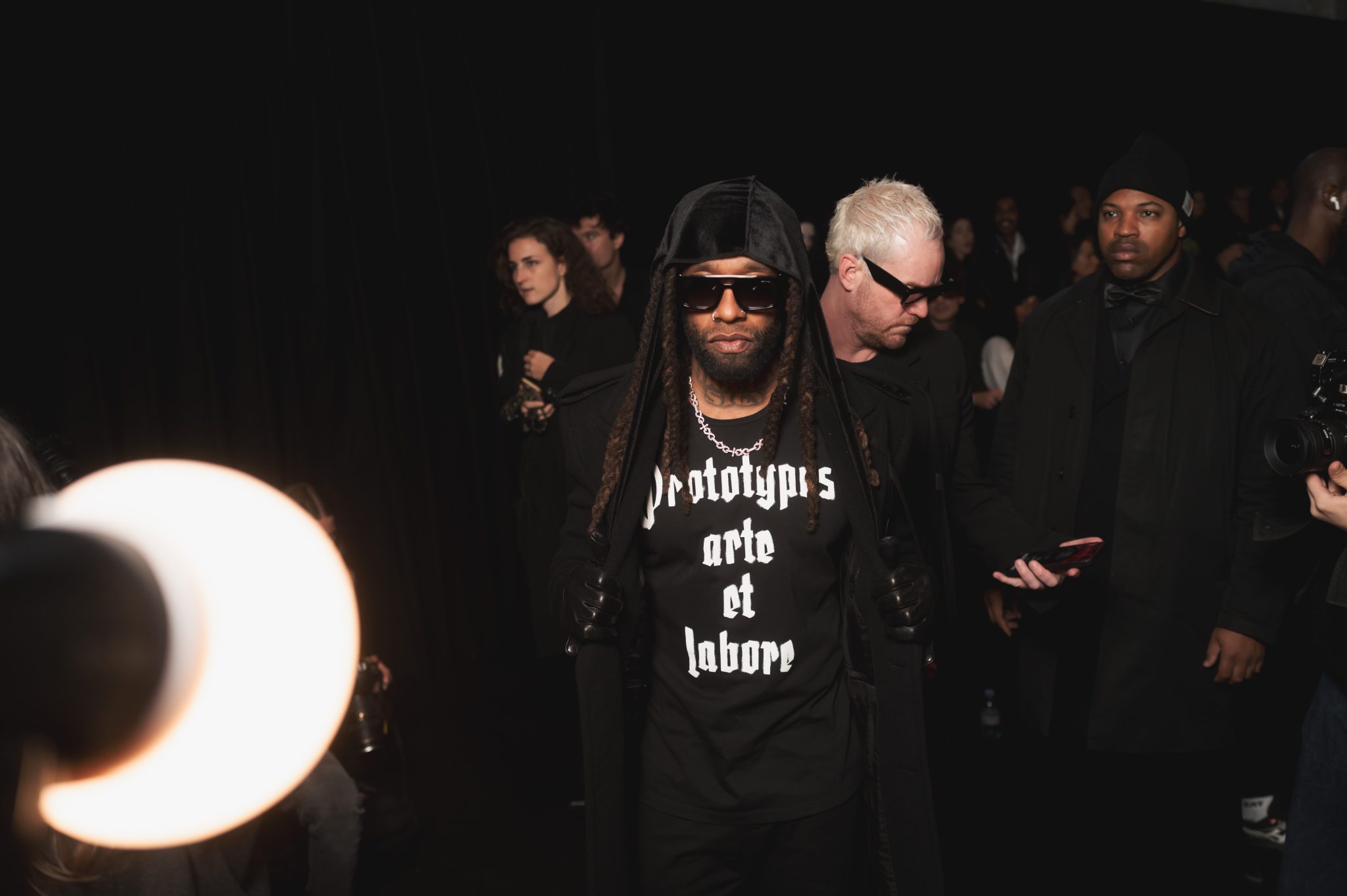  - ‘The Solitary One’, Stefano Gallici fait vivre l’héritage d’Ann Demeulemeester