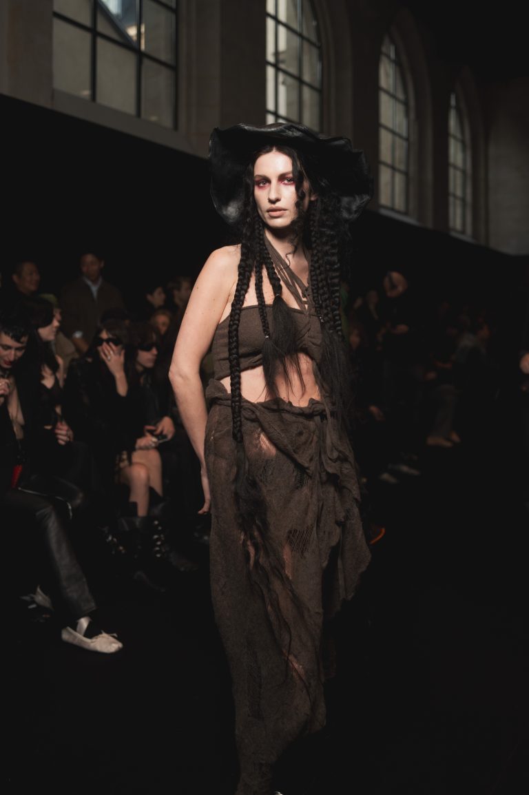  - ‘The Solitary One’, Stefano Gallici fait vivre l’héritage d’Ann Demeulemeester