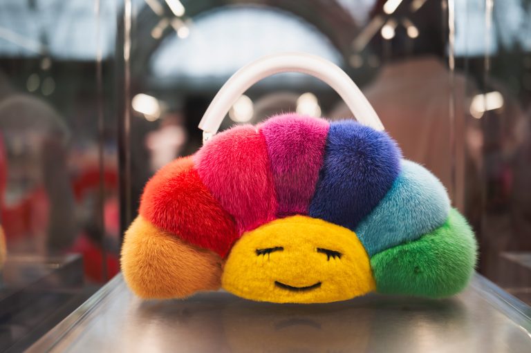 Art Basel Paris inaugura un’edizione spettacolare al Grand Palais 