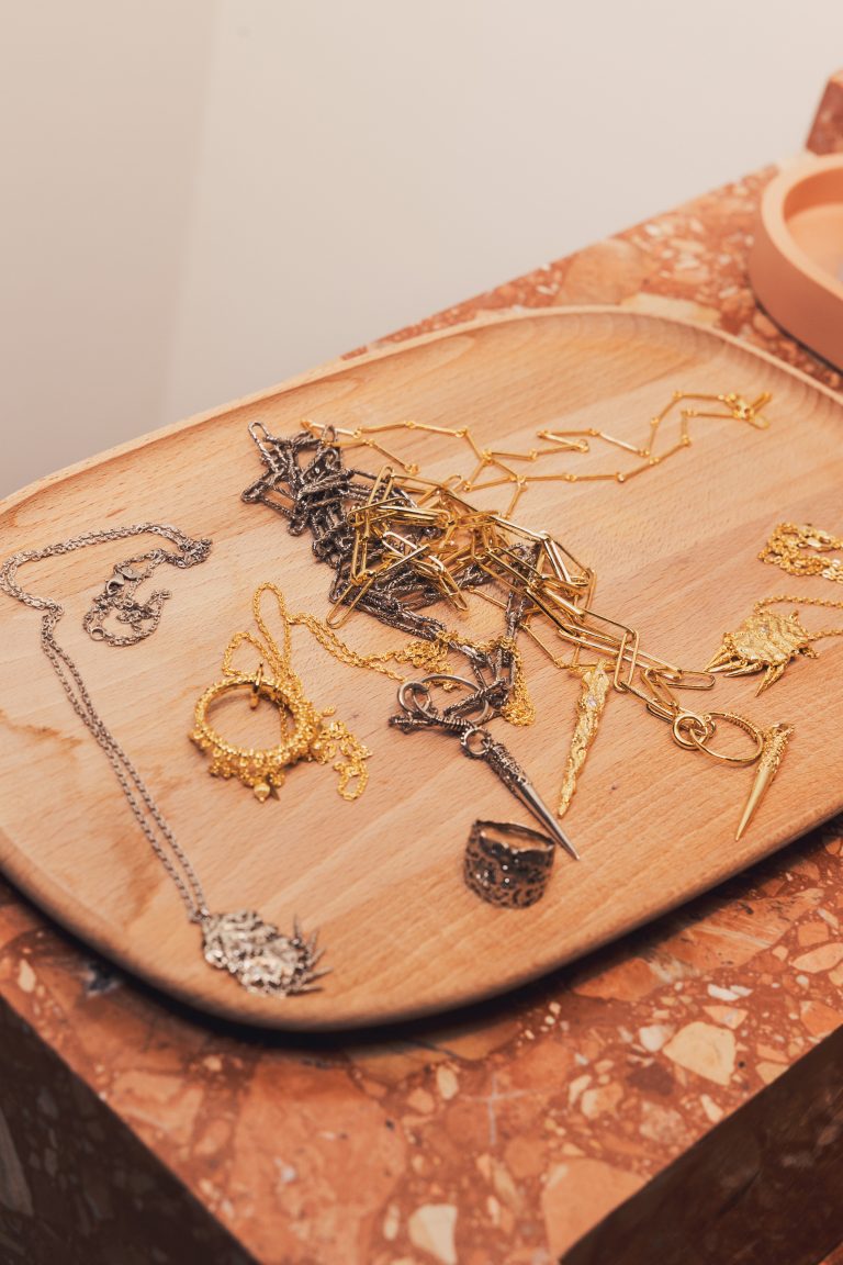 ba&sh passe à l’heure d’hiver aux côtés de Lena Simonne à Bruxelles ! 