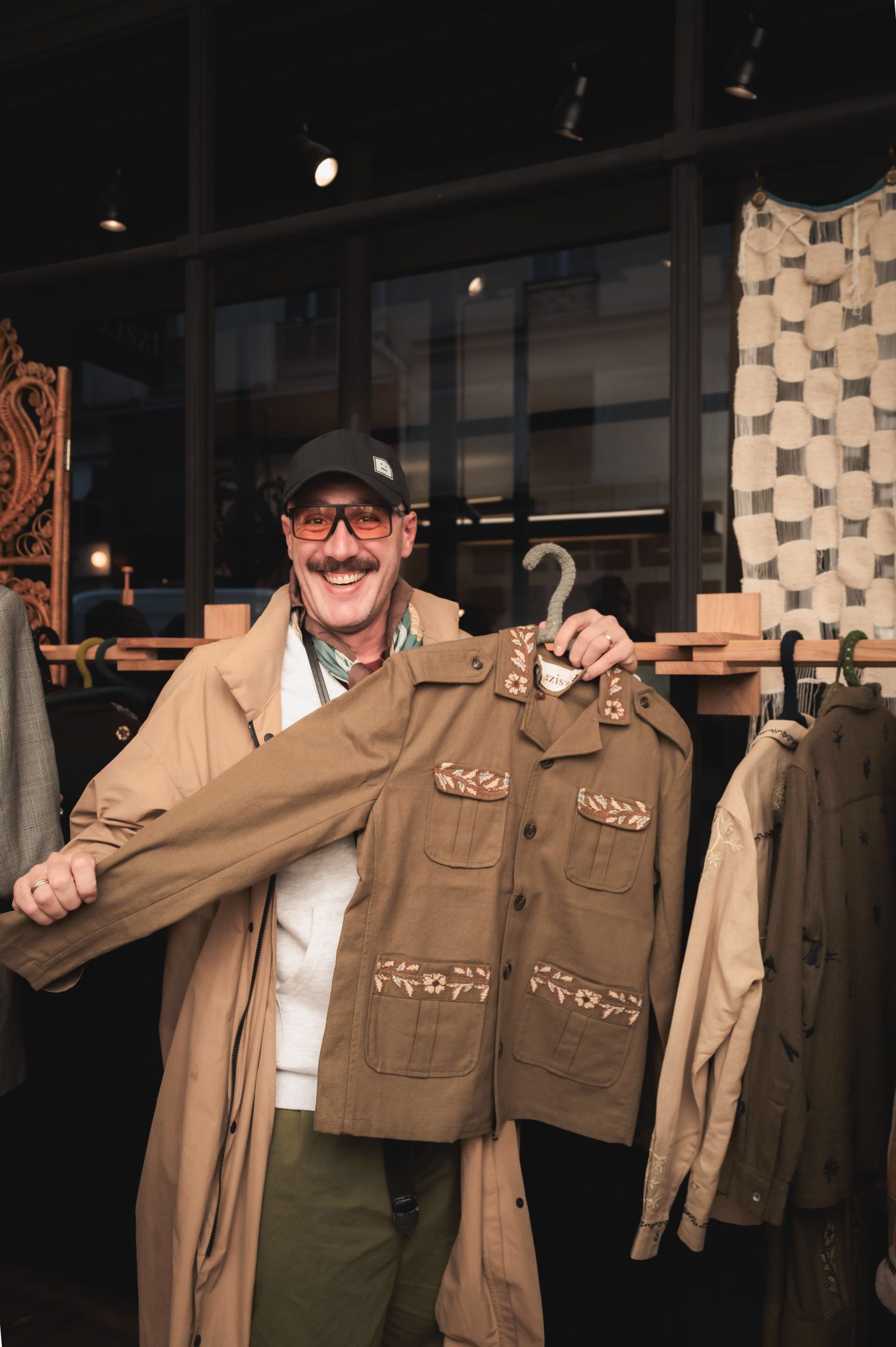  - Baziszt dévoile sa toute première boutique parisienne