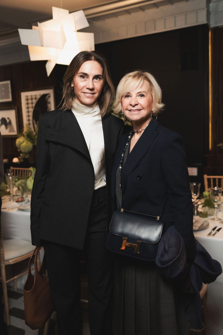  - Cordelia de Castellane signe une nouvelle collection d’uniformes pour Sofitel