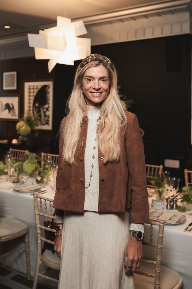  - Cordelia de Castellane signe une nouvelle collection d’uniformes pour Sofitel