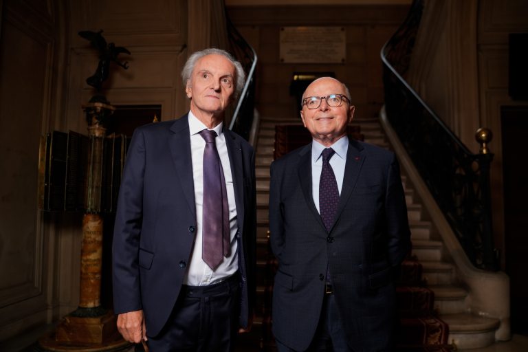  - Louis Nègre fait Chevalier des Arts et des Lettres par Jacques Toubon