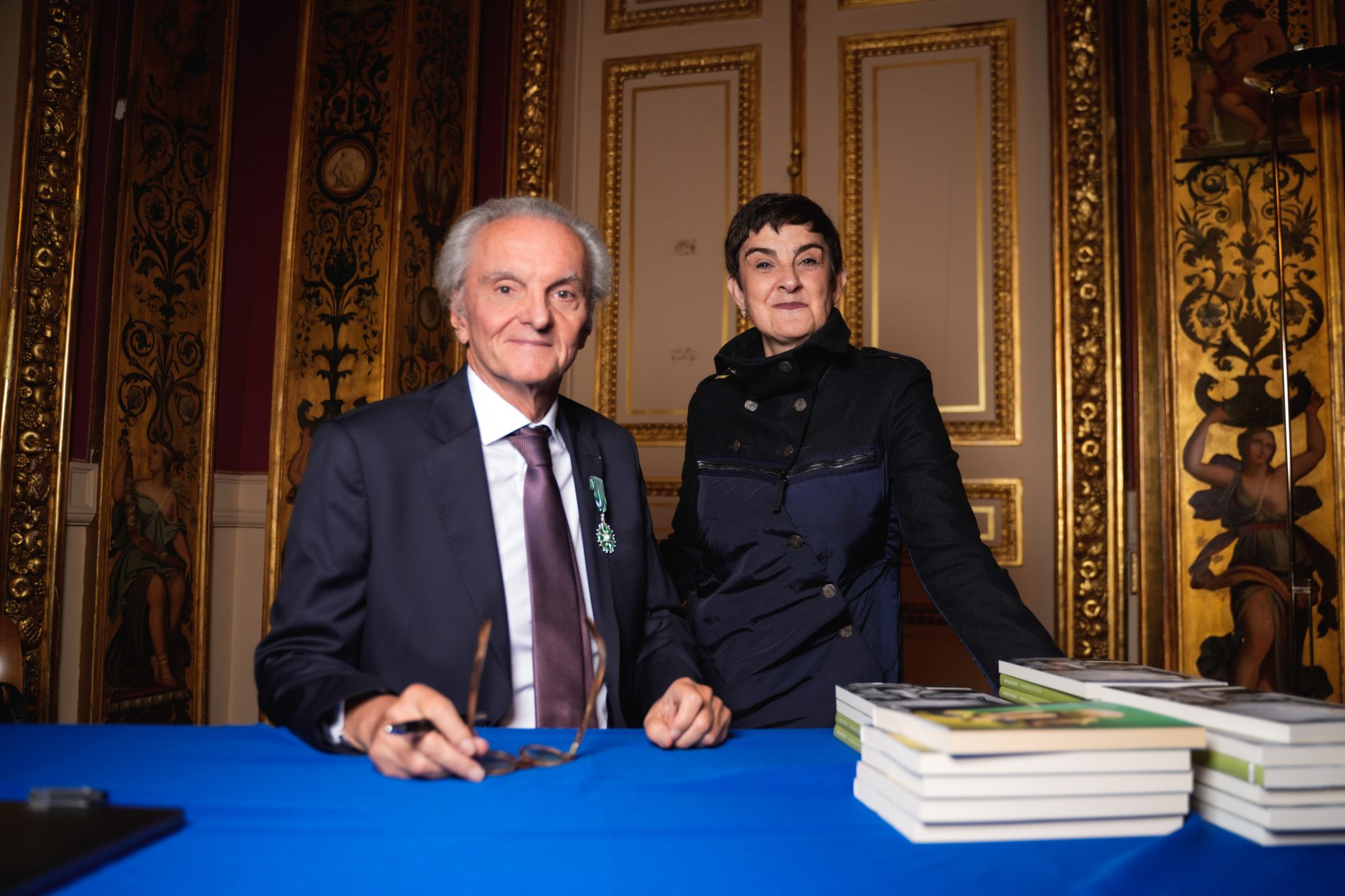  - Jacques Toubon Appoints Louis Nègre as Chevalier des Arts et des Lettres