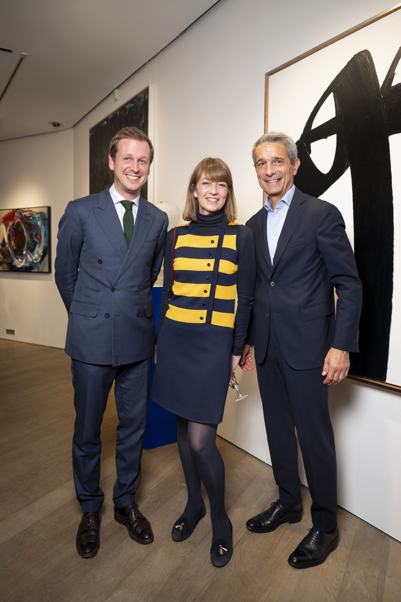  - Christie’s Paris Invites French Artist Stéphane Thidet to Take Over its Façade