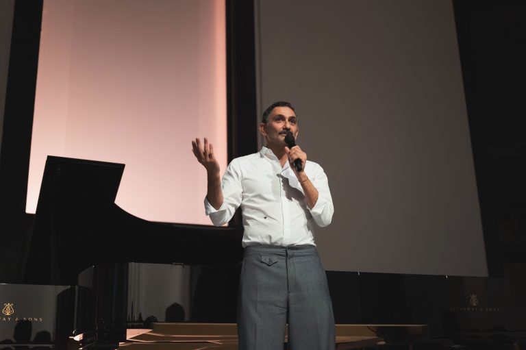  - L’épopée olfactive de Francis Kurkdjian retracée au Palais de Tokyo