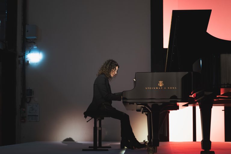  - L’épopée olfactive de Francis Kurkdjian retracée au Palais de Tokyo