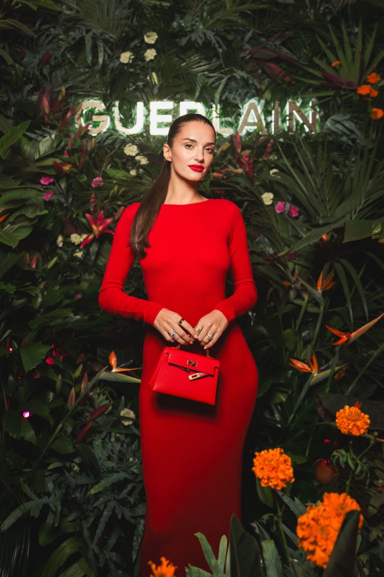  - Guerlain célèbre ses dernières créations dans une jungle vibrante