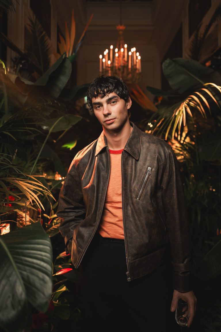  - Guerlain célèbre ses dernières créations dans une jungle vibrante