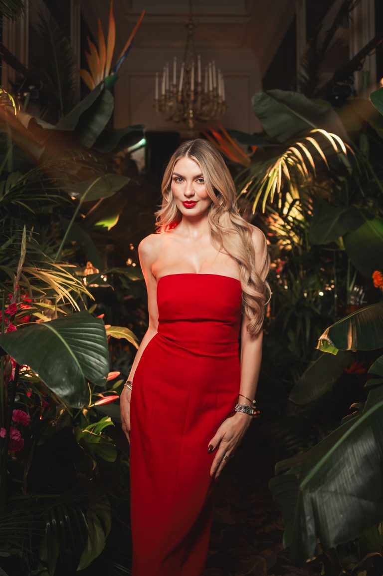  - Guerlain célèbre ses dernières créations dans une jungle vibrante