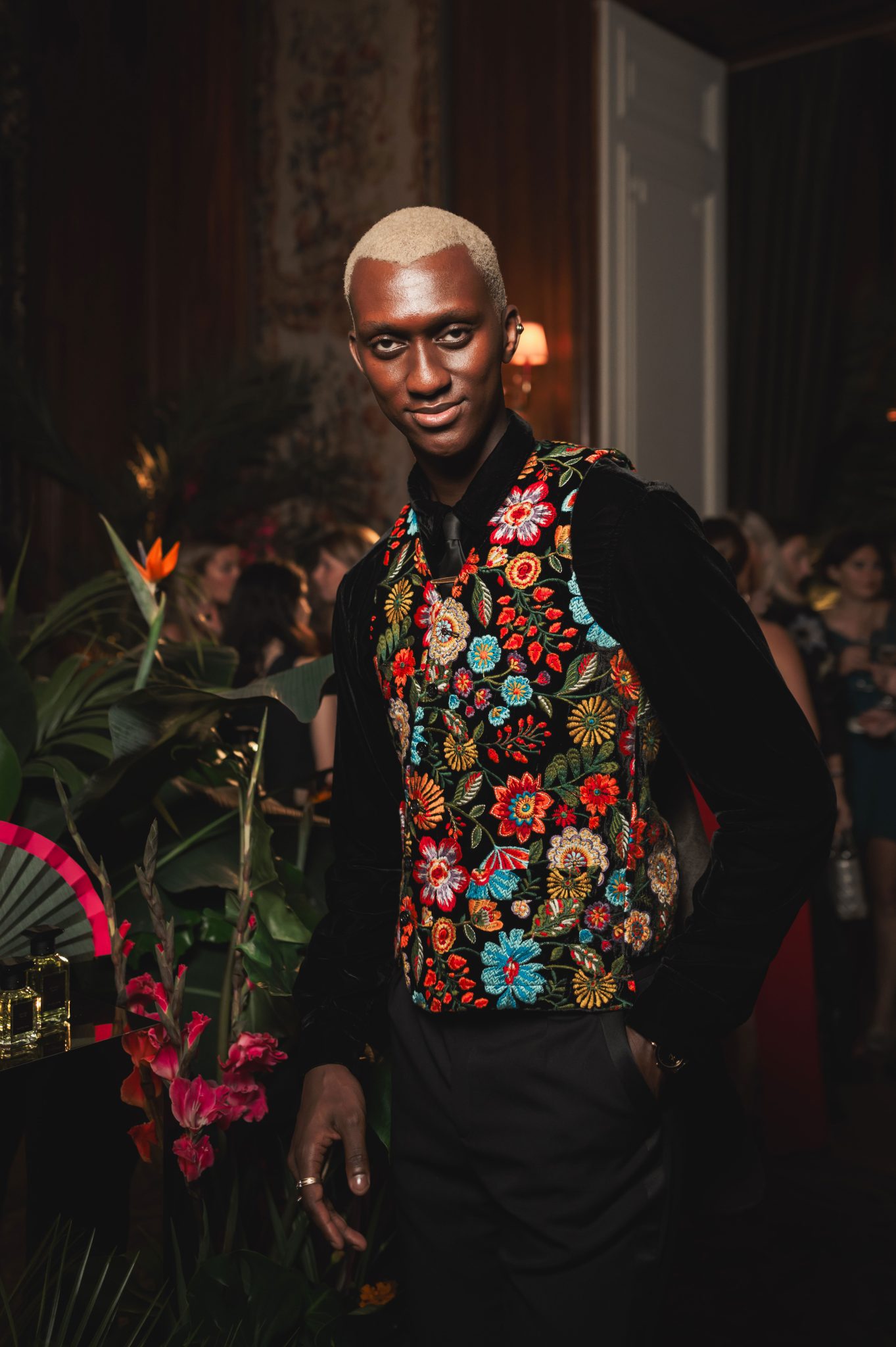  - Guerlain célèbre ses dernières créations dans une jungle vibrante