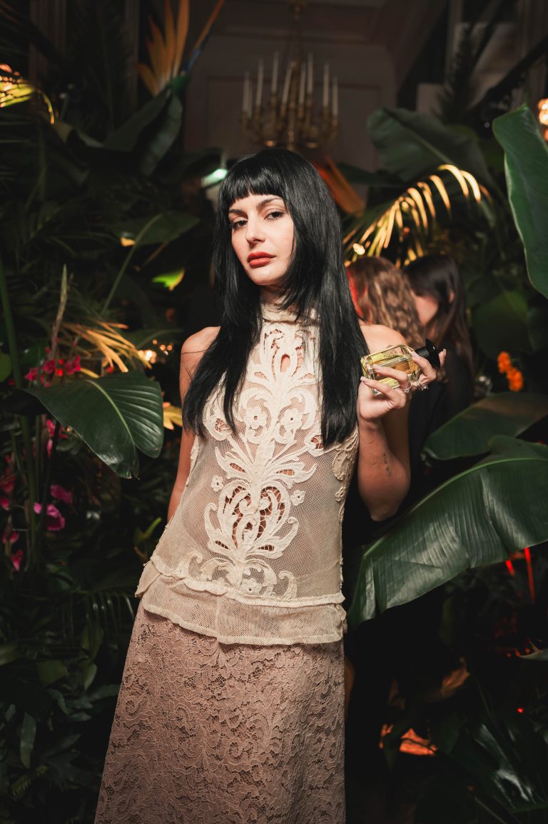  - Guerlain célèbre ses dernières créations dans une jungle vibrante