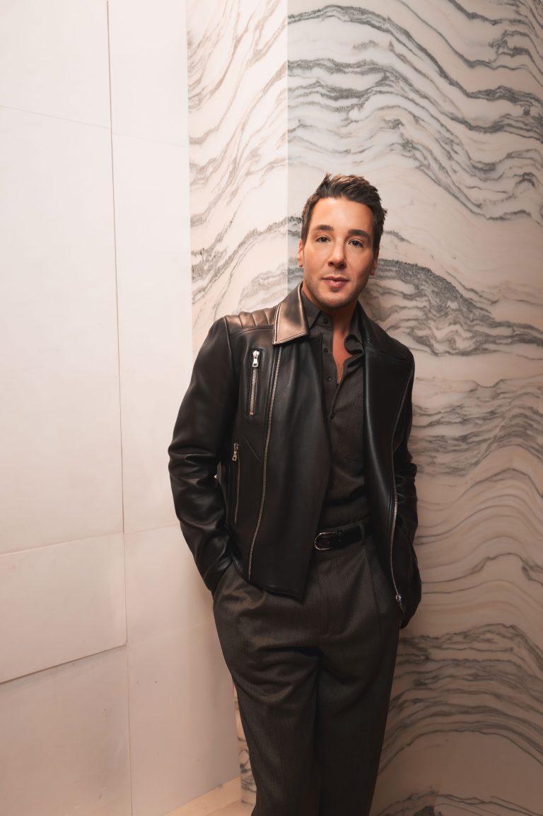  - Un parfum d’amour chez Guerlain à l’occasion d’Art Basel Paris