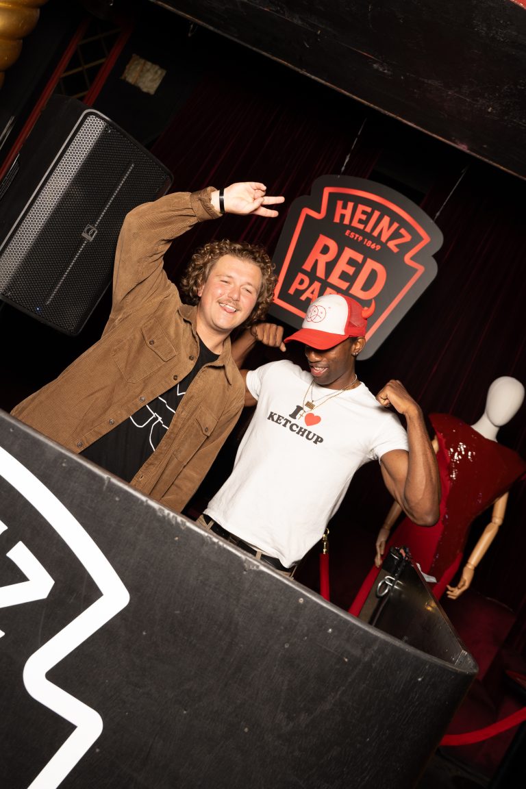 A l’occasion de la Fashion Week parisienne, Heinz dévoile la Heinz Red Party