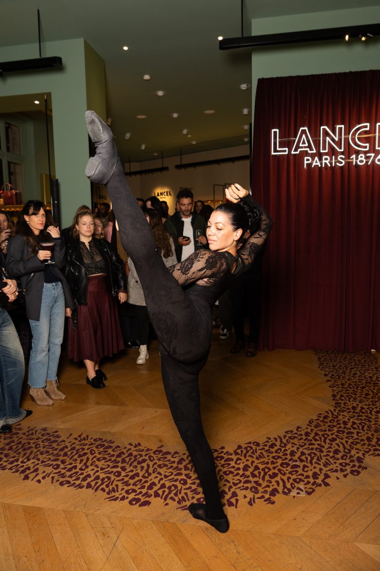 La jungle Parisienne, terrain de prédilection pour Lancel