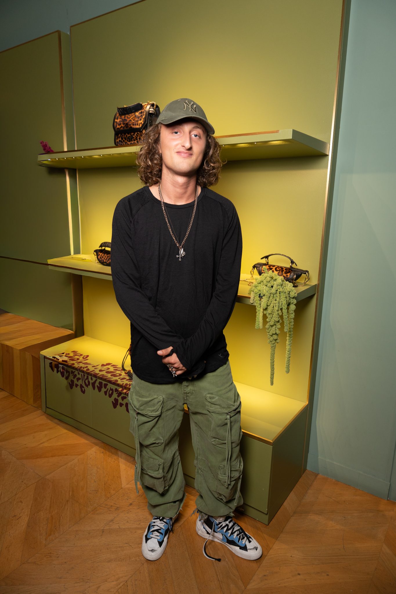  - La jungle Parisienne, terrain de prédilection pour Lancel