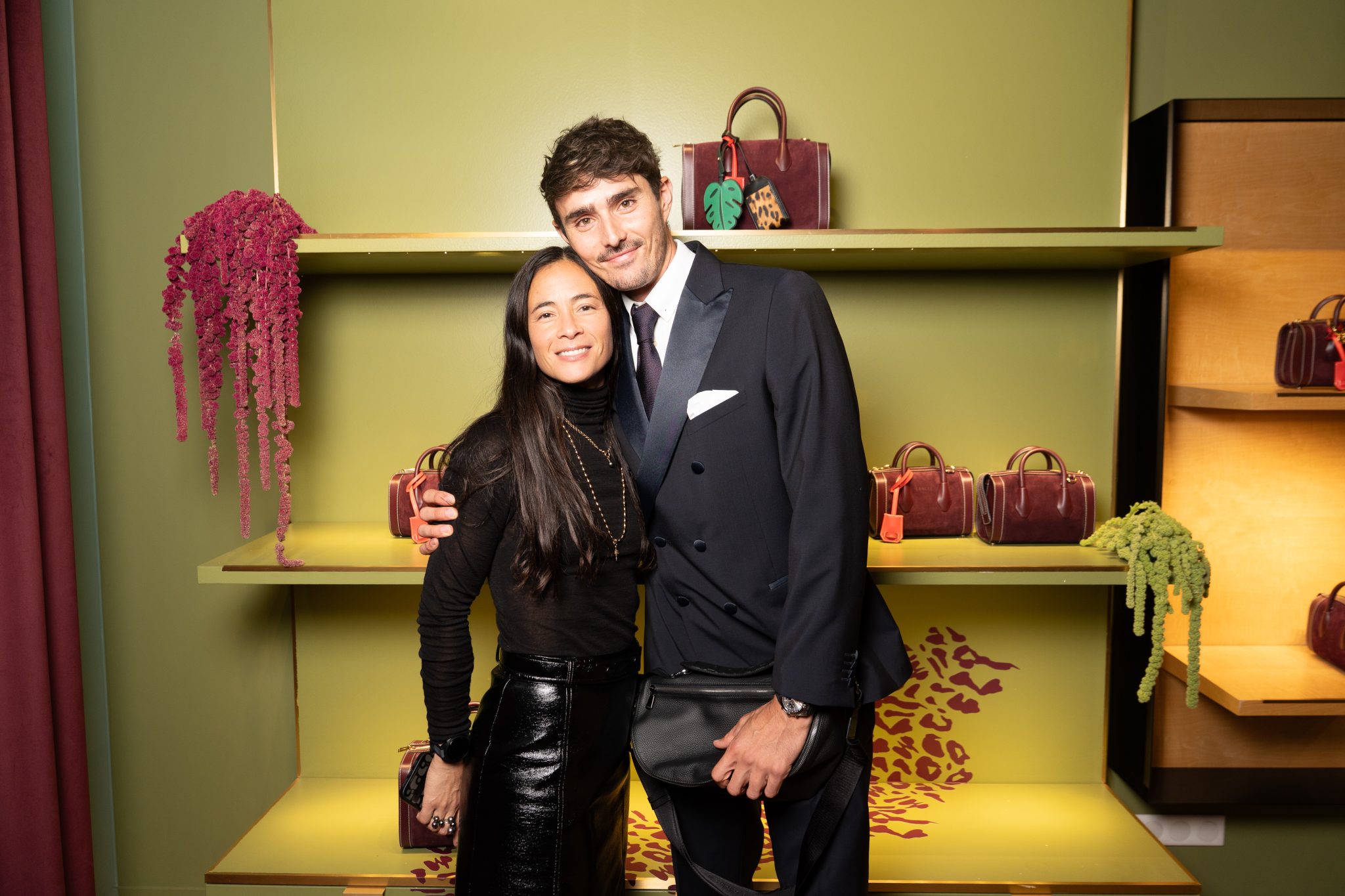  - La jungle Parisienne, terrain de prédilection pour Lancel