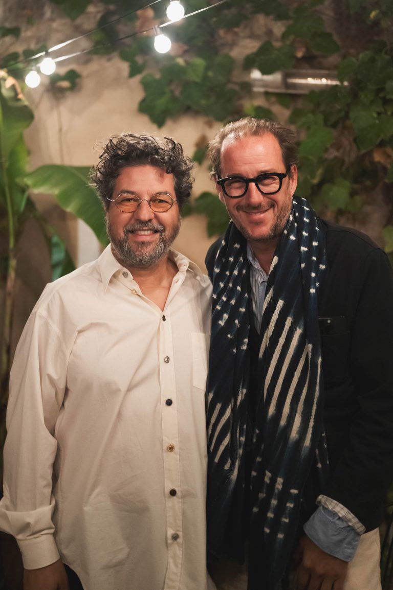  - Moschino e Jogging Marseille brindano a dieci anni di libertà creativa