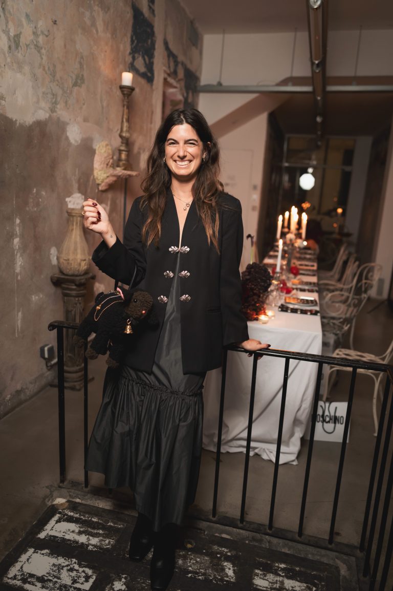  - Moschino e Jogging Marseille brindano a dieci anni di libertà creativa