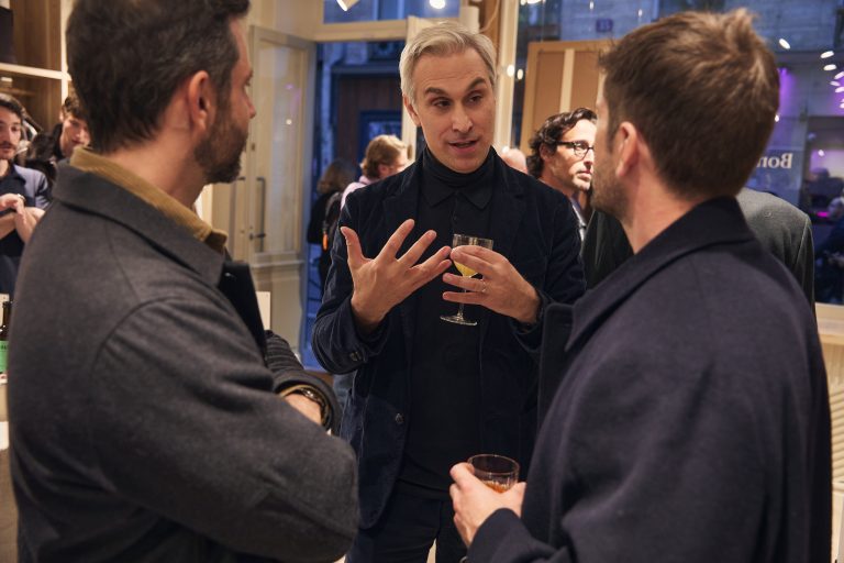  - La marque de luxe britannique Sunspel ouvre dans le Marais