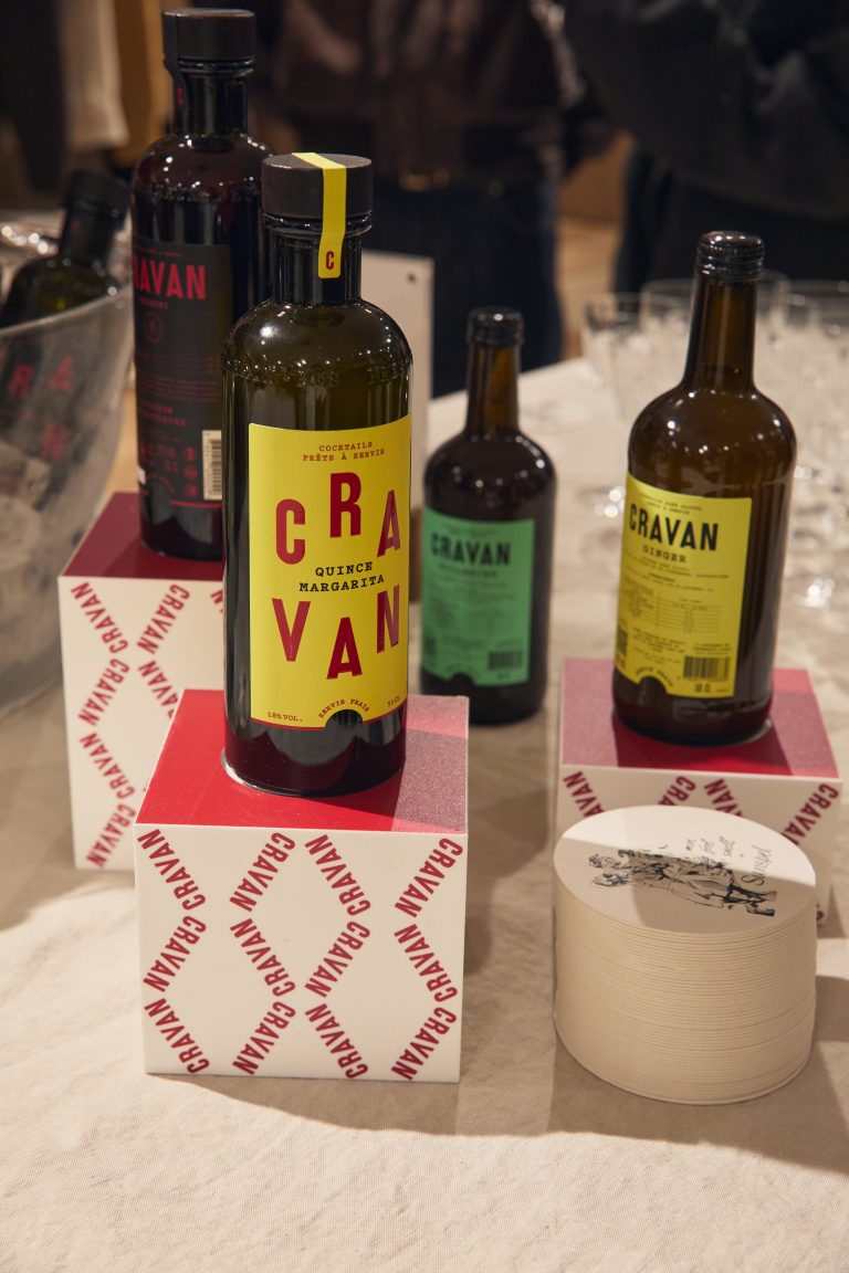 La marque de luxe britannique Sunspel ouvre dans le Marais