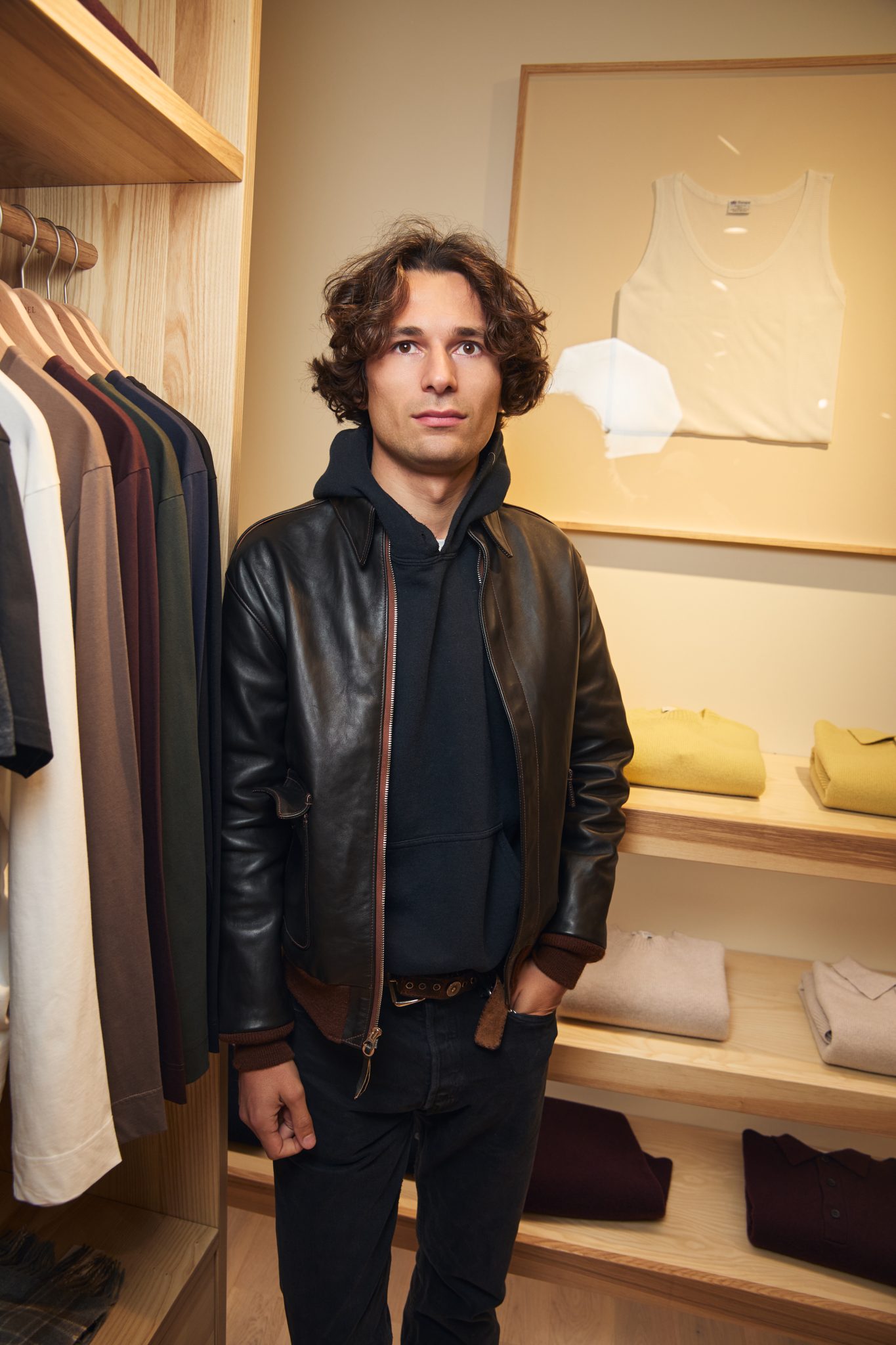  - La marque de luxe britannique Sunspel ouvre dans le Marais