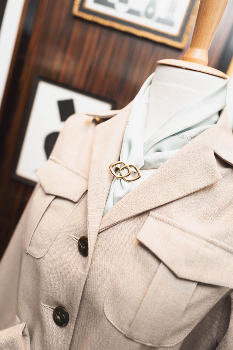 Cordelia de Castellane signe une nouvelle collection d’uniformes pour Sofitel