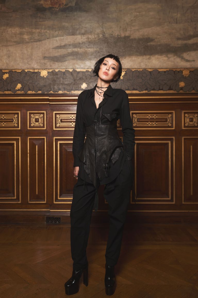  - Yohji Yamamoto illumine le noir de sa poésie et sa rigueur