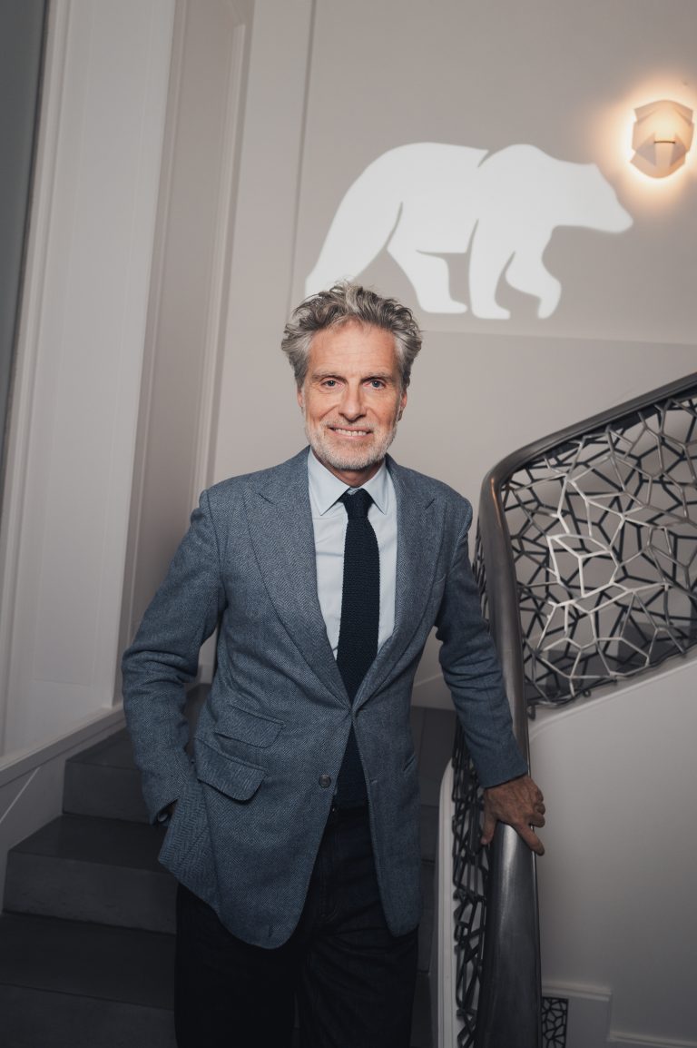  - Le saké Yukiguma mis en lumière chez Karl Lagerfeld