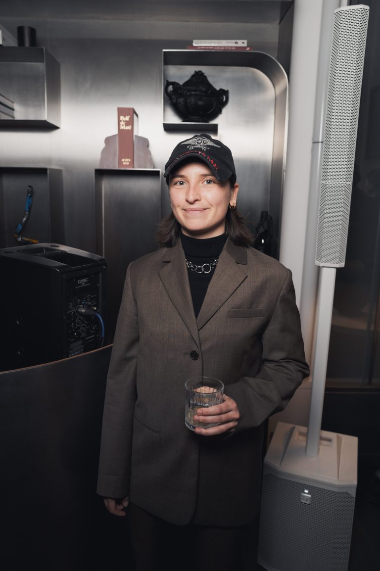  - Le saké Yukiguma mis en lumière chez Karl Lagerfeld