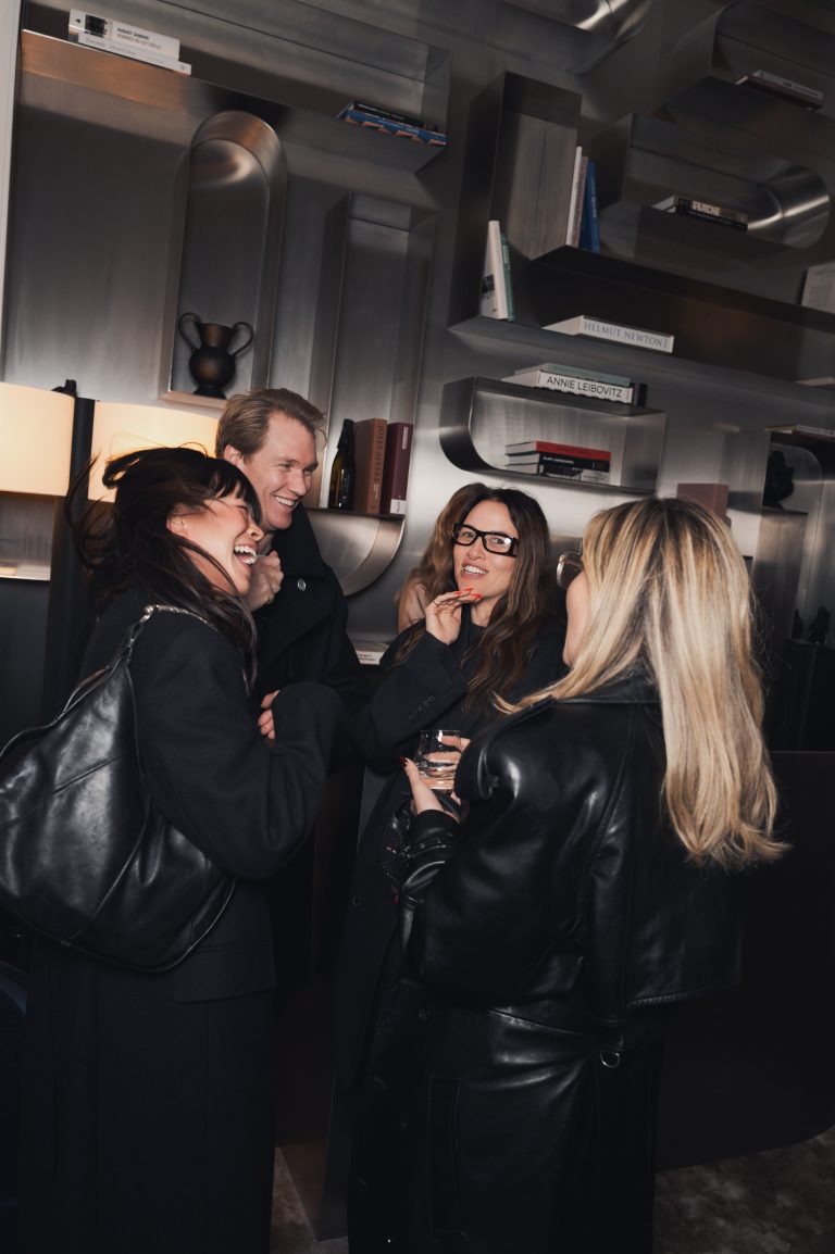  - Le saké Yukiguma mis en lumière chez Karl Lagerfeld