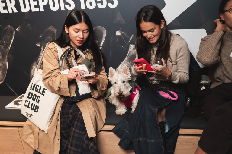  - Aigle dévoile sa collection chien dans sa boutique de Saint Germain des Prés rénovée