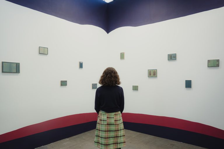 Artissima 2025: Torino celebra il contemporaneo tra gallerie e visioni globali