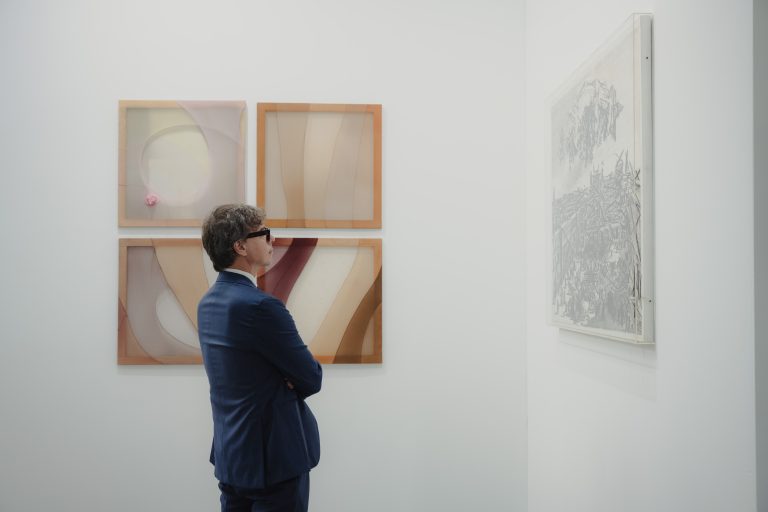 Artissima 2025: Torino celebra il contemporaneo tra gallerie e visioni globali