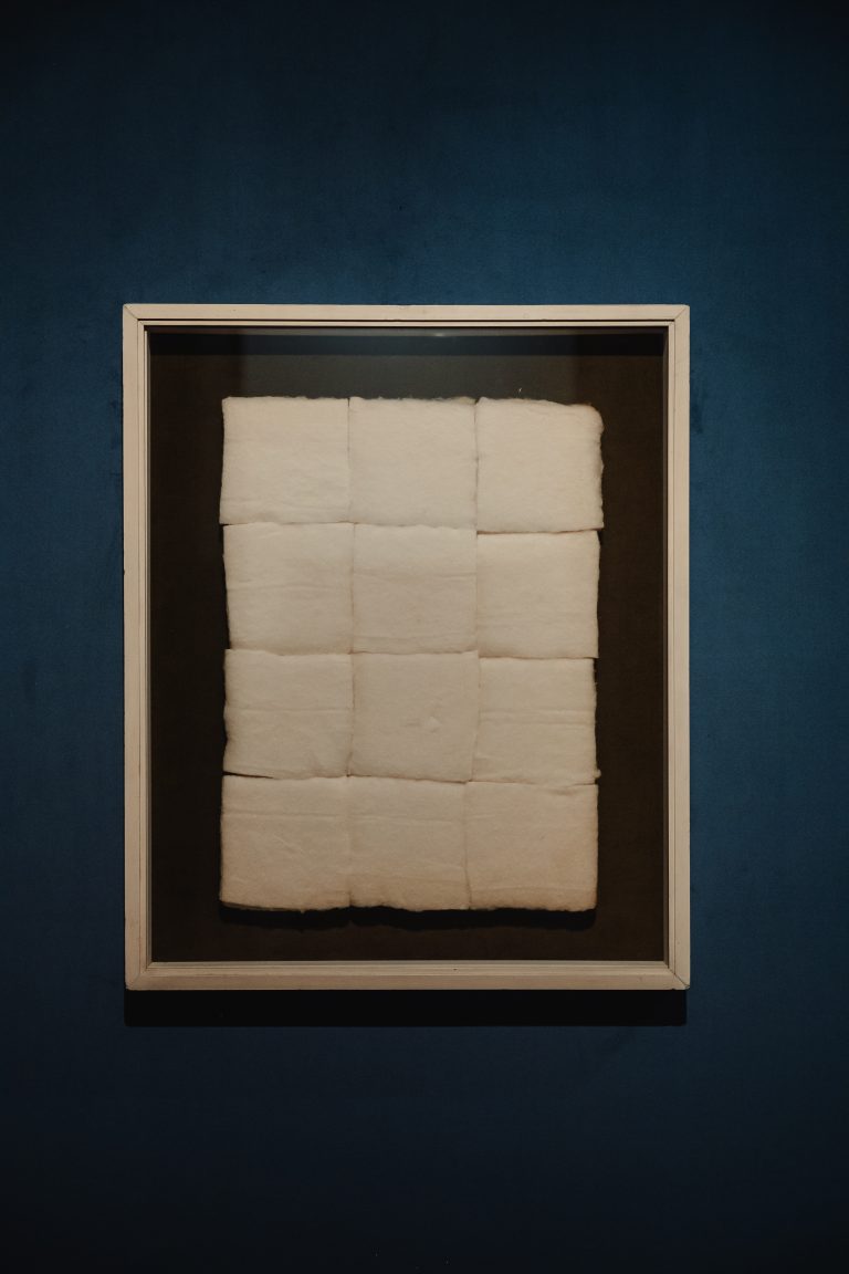 Alla Galleria Bkv, Strozzi e Manzoni s’incontrano: barocco e concettuale in collisione