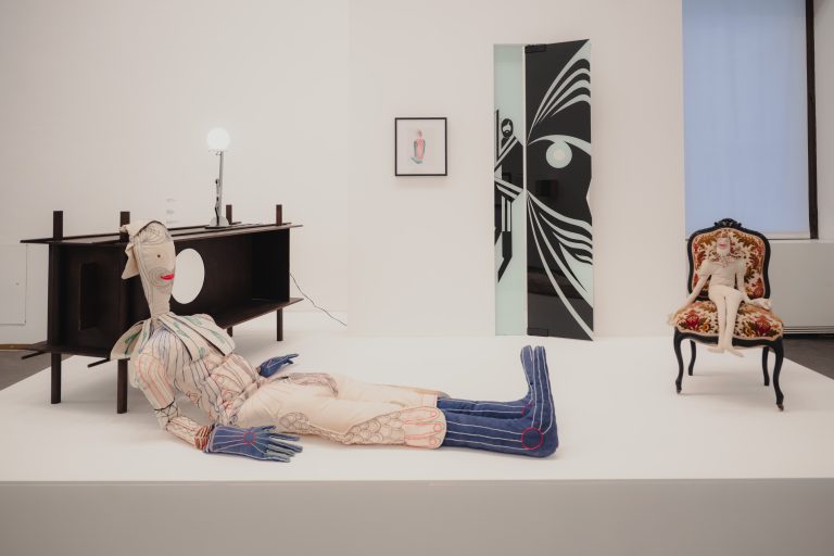 Domani torno: Enrico David riscrive se stesso al Castello di Rivoli