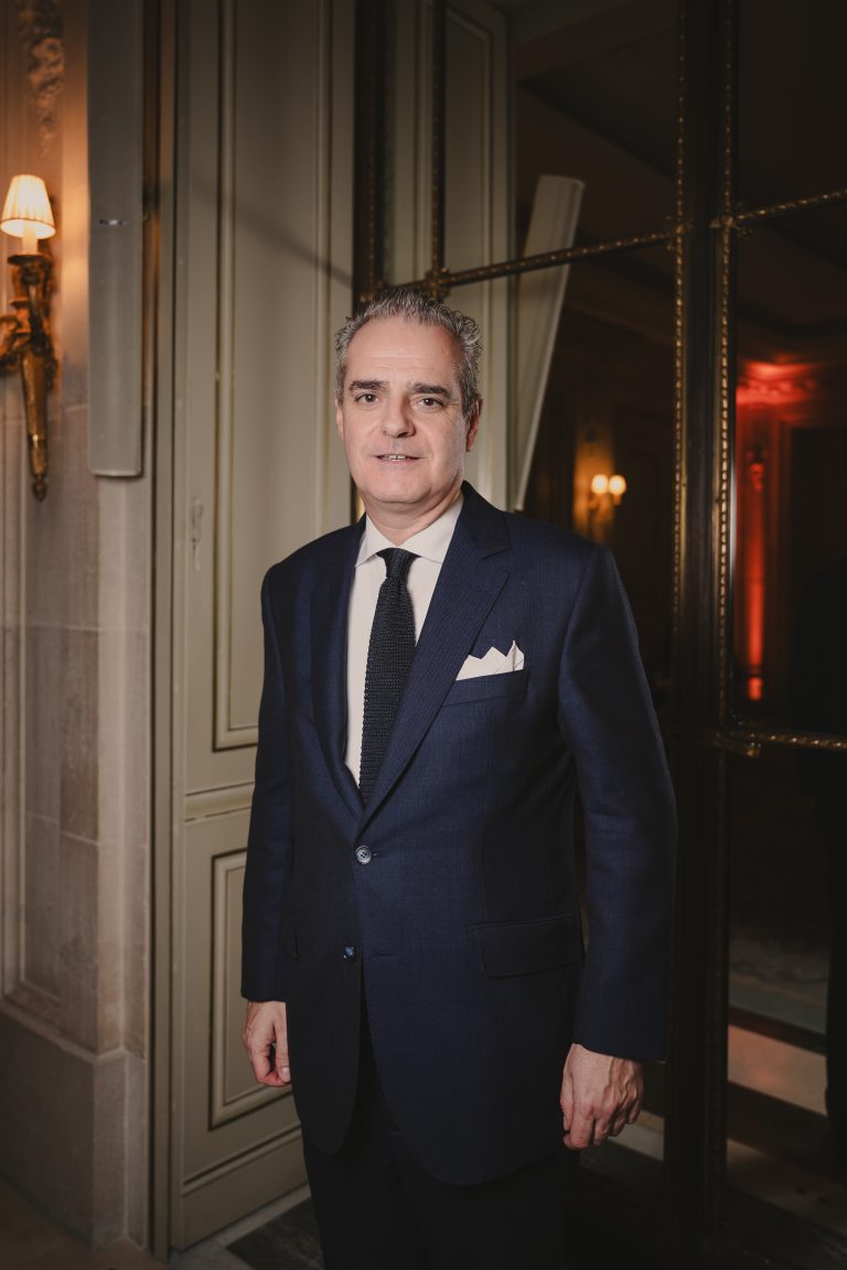  - Le Meurice célèbre la nouvelle édition de Cultured at Home avec Design Miami.Paris