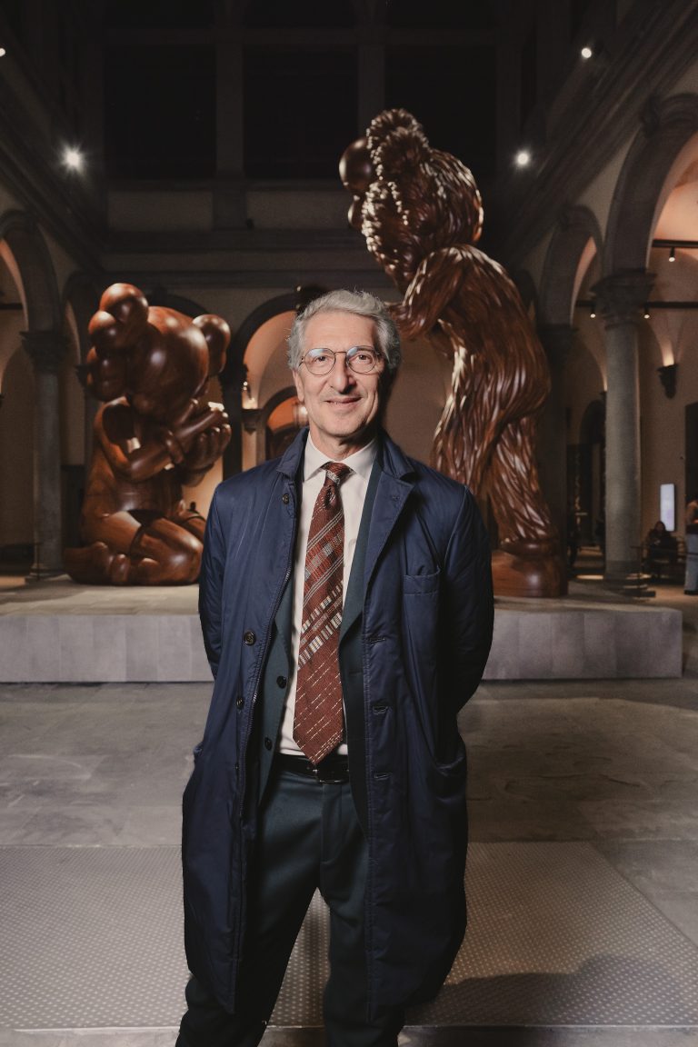  - KAWS invade Palazzo Strozzi con THE MESSAGE: dialogo tra Rinascimento e pop