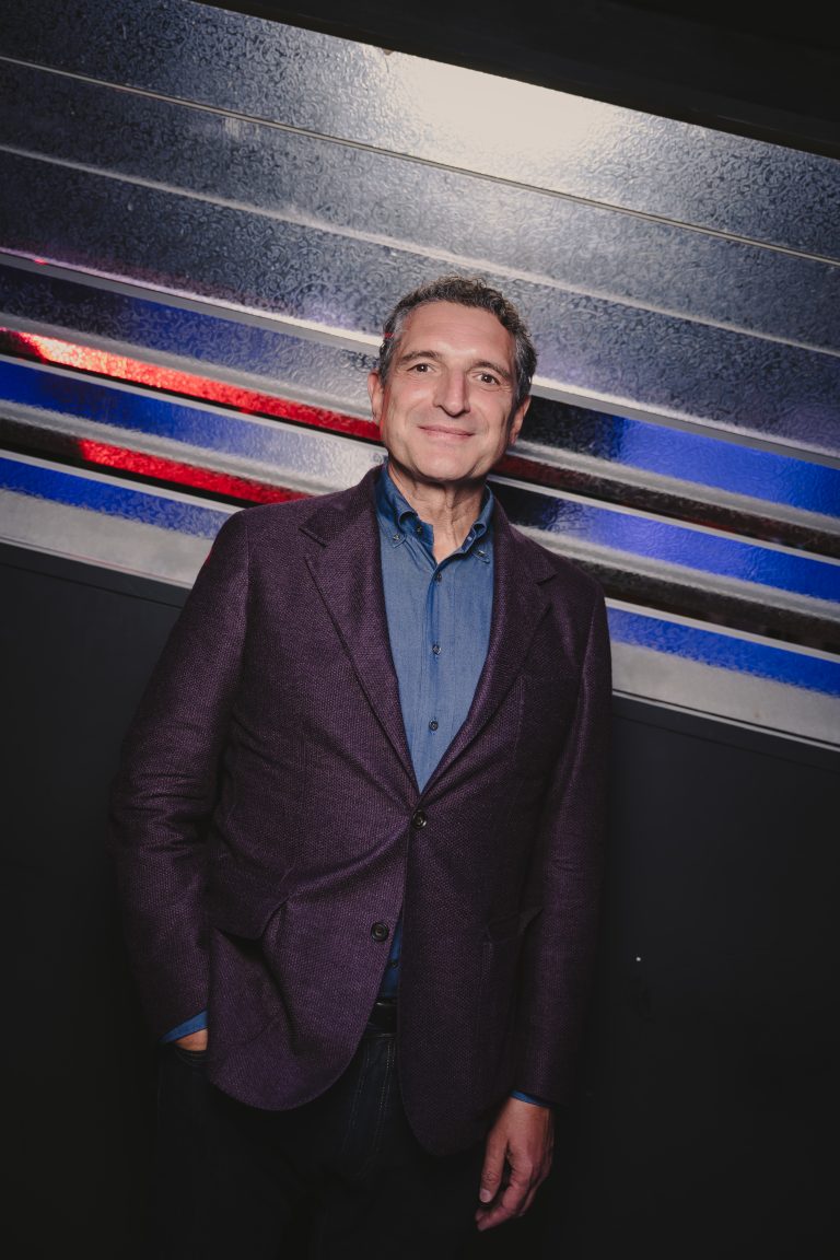  - KAWS invade Palazzo Strozzi con THE MESSAGE: dialogo tra Rinascimento e pop