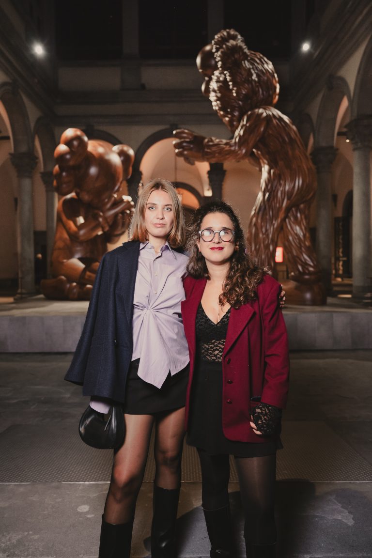  - KAWS invade Palazzo Strozzi con THE MESSAGE: dialogo tra Rinascimento e pop