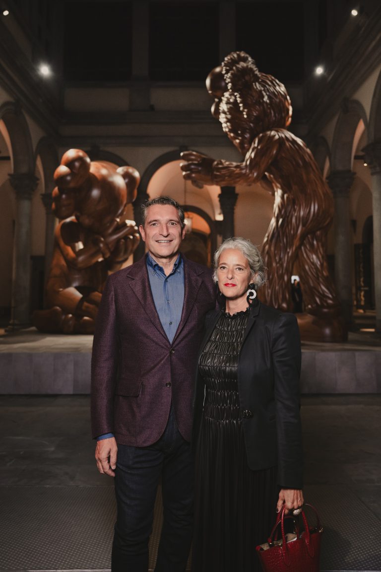  - KAWS invade Palazzo Strozzi con THE MESSAGE: dialogo tra Rinascimento e pop