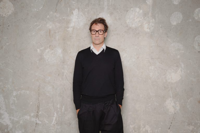  - Paris Internationale 2025: dieci anni di arte libera e senza gerarchie