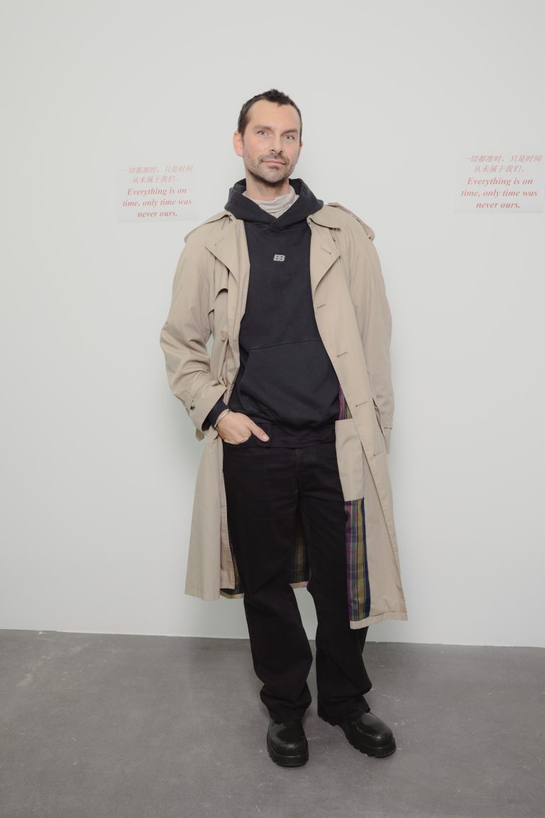  - Paris Internationale 2025: dieci anni di arte libera e senza gerarchie