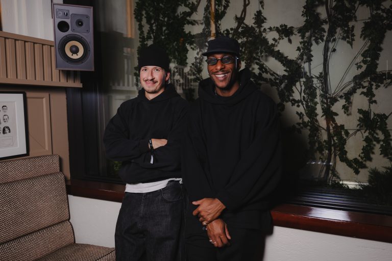  - Salomon fait ses premiers pas à Art Basel Paris avec Sensorial Terrains