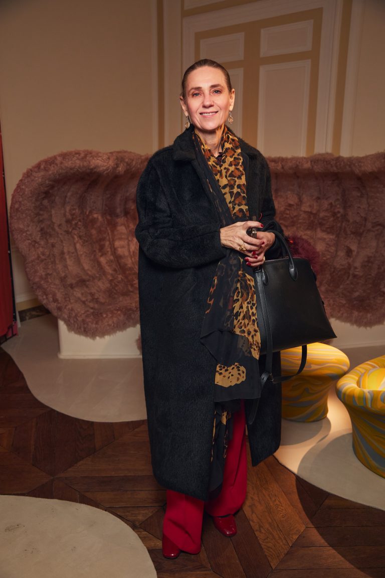  - Downtown+ poursuit la désacralisation du trône avec une nouvelle exposition