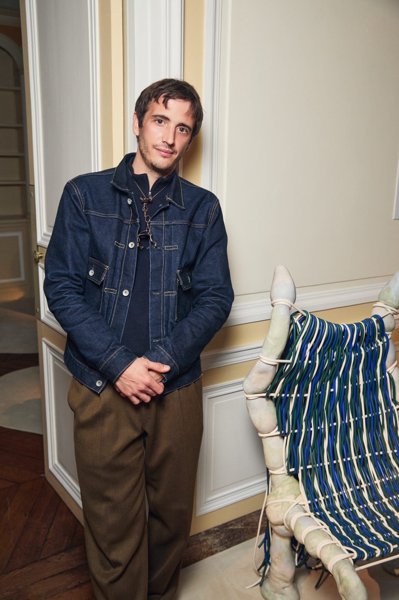  - Downtown+ poursuit la désacralisation du trône avec une nouvelle exposition